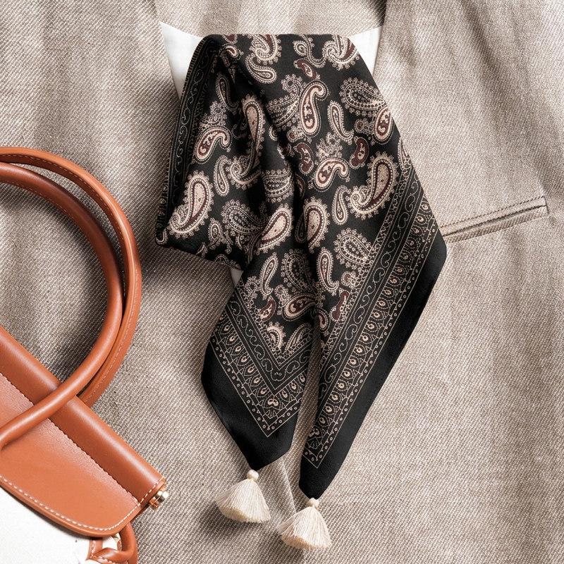 Retro literary and artistic lace cotton and linen small square scarf silk scarf women's spring, autumn and winter small scarf spring and autumn velvet