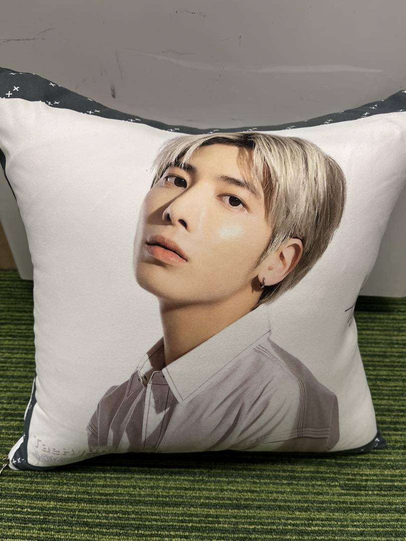 

[Б/У] Кушон TXT Тэхён