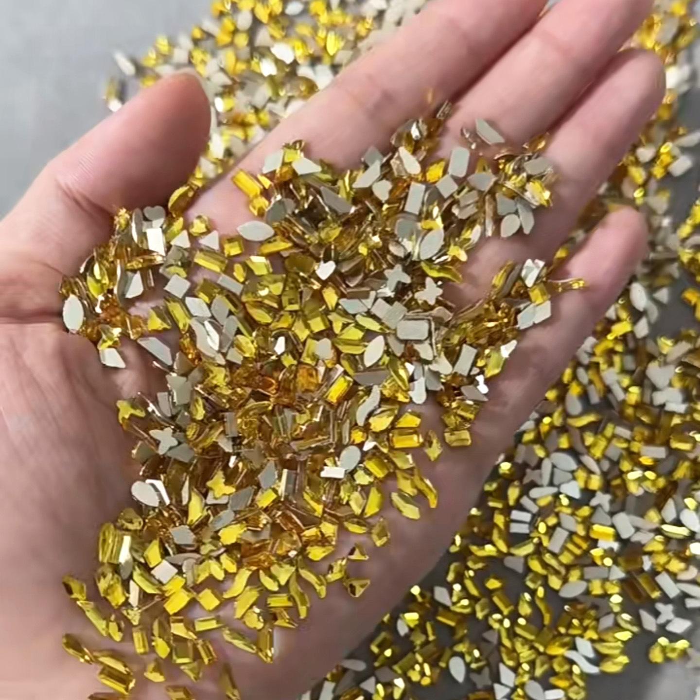 

Yiwu Nail Art Diamond Mixed Mini Small Nail Art Flat Bottom Special-Shaped Diamond Mixed K9 Champagne Nail Art Jewelry 100pcs/bag