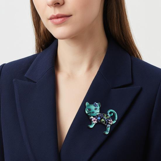 Women Brooch Sparkling Rhinestones Inlaid Cartoon Cat Shape Suit Lapel Pin