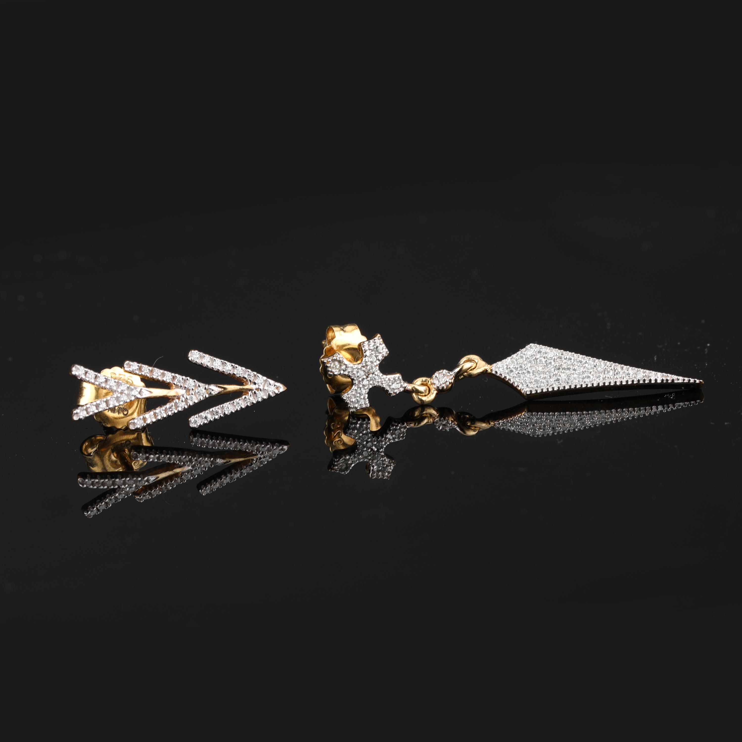 

White Cubic Zirconia Earrings 925 Silver Yellow Gold Plated Studs золотий