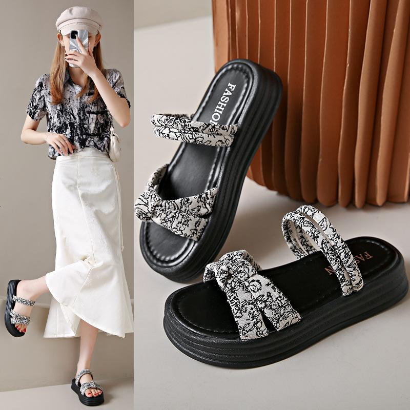 Cool slippers female summer wear 2025 new fairy style with skirt platform beach sandals fashion one-word drag