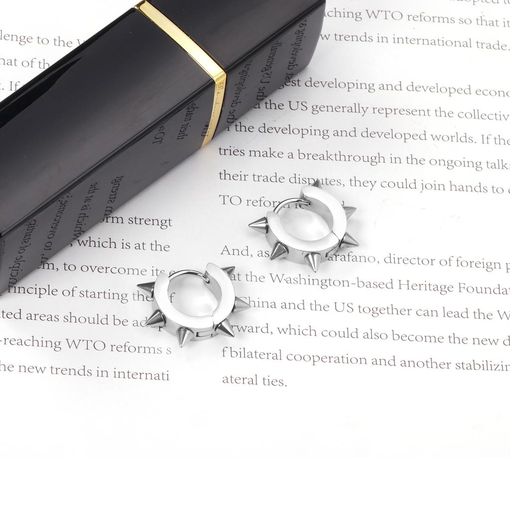 Fashion Punk Black Spike Rivet Huggies Hoop Earrings For Men Women Unisex Stainless Steel Rock Circle Round Hip Hop Piercing