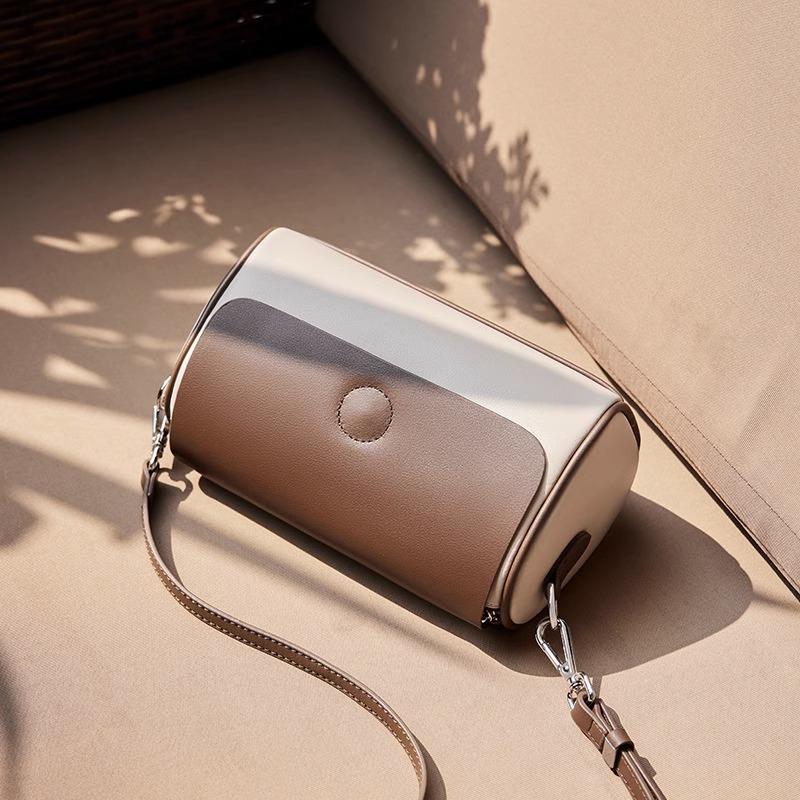 Handbag Bag 2025 New Fashion Versatile Messenger Bag Women's Summer Tide High Sense Niche Women's Shoulder Women's Bag