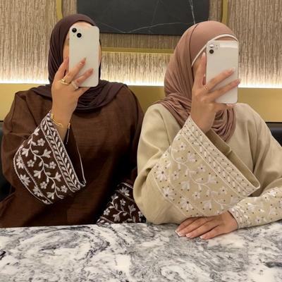 Květinová výšivka Muslimská abája pro ženy Eid šaty Maroko Ramadán Šněrovací Abayas Kaftan Islam Vestidos Dubaj Arab Dlouhý župan
