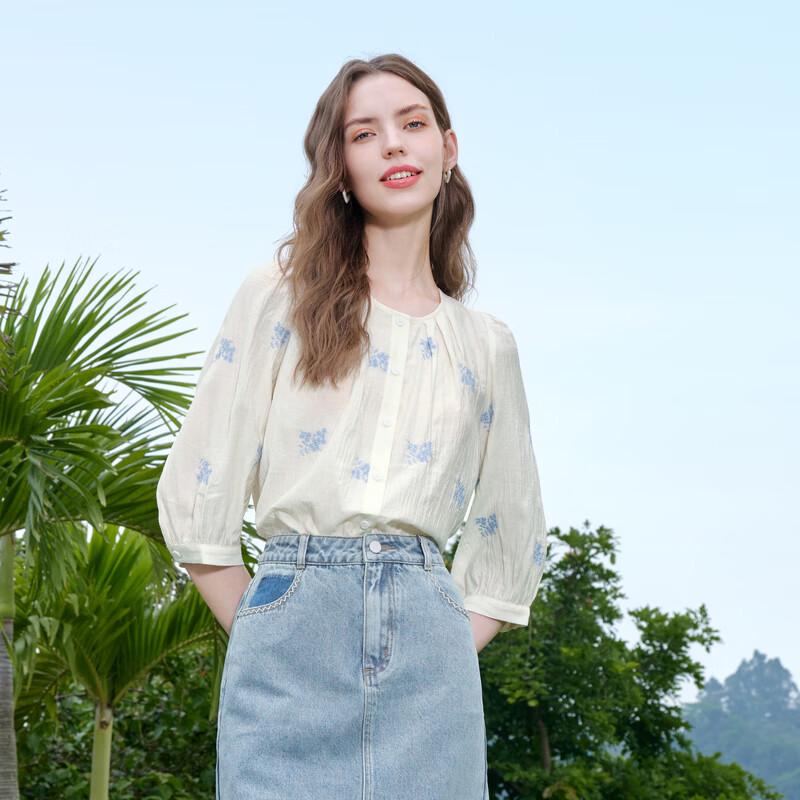 Betu Women's Embroidered Puff Sleeve Shirt