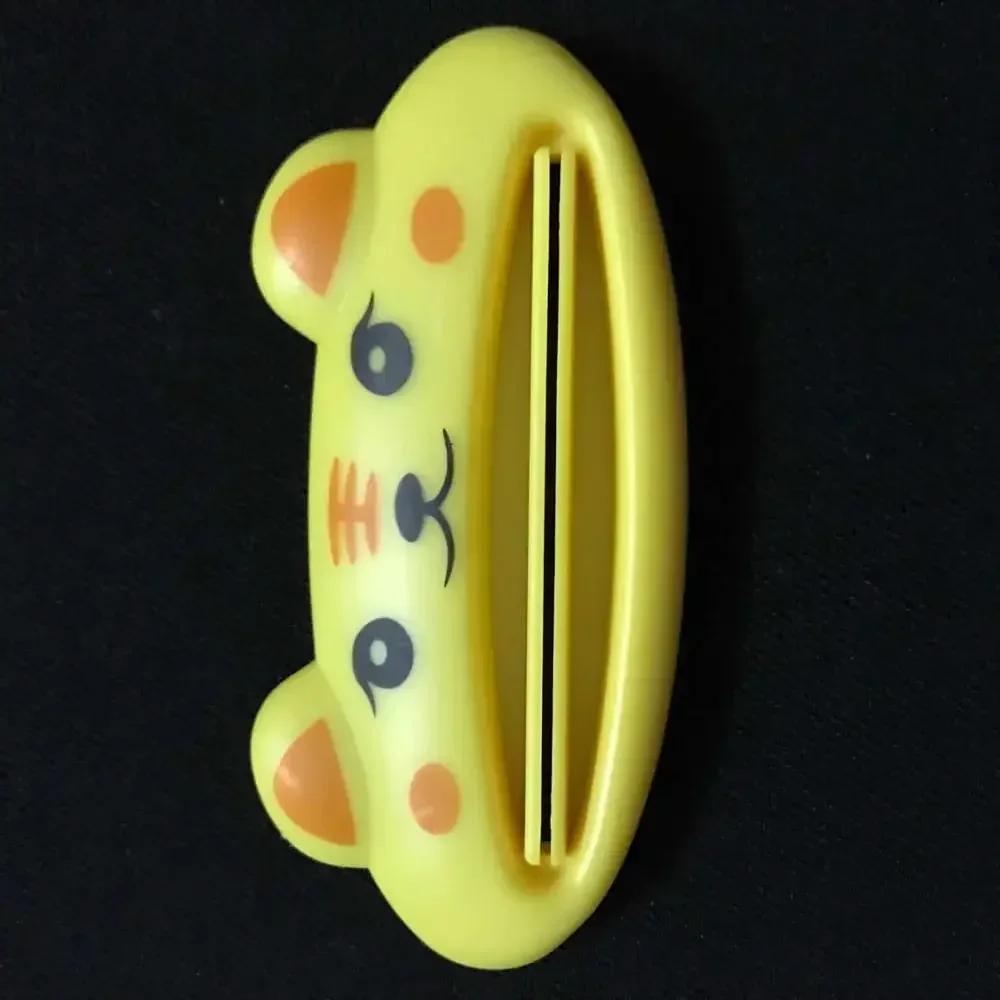 Cartoon Animal Toothbrush Squeezer Kids Creative Multifunction Toothpaste Clip Lazy Facial Cleanser Smear Mask Squeezer
