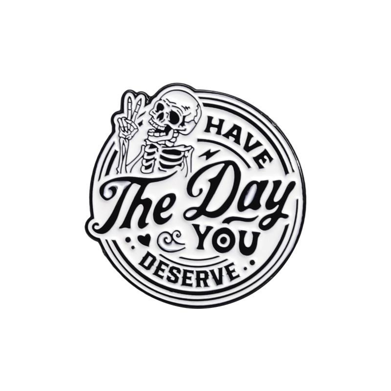 

Unique Cartoon Style Black And White Skeleton Brooch For Halloween Creative Accessory QHXZ2076