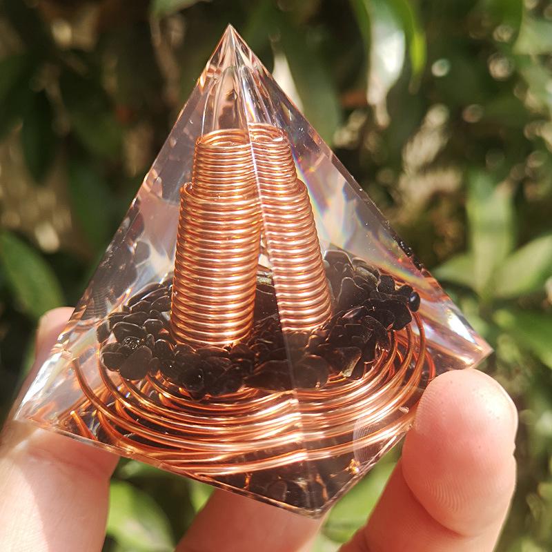 Crystal Crushed Stone Spiral Pyramid Handmade Home Decor Craft