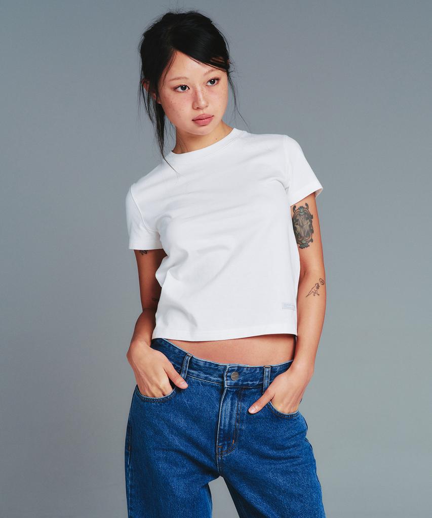 AMES-WORLDWIDE Classic Basic Tee White