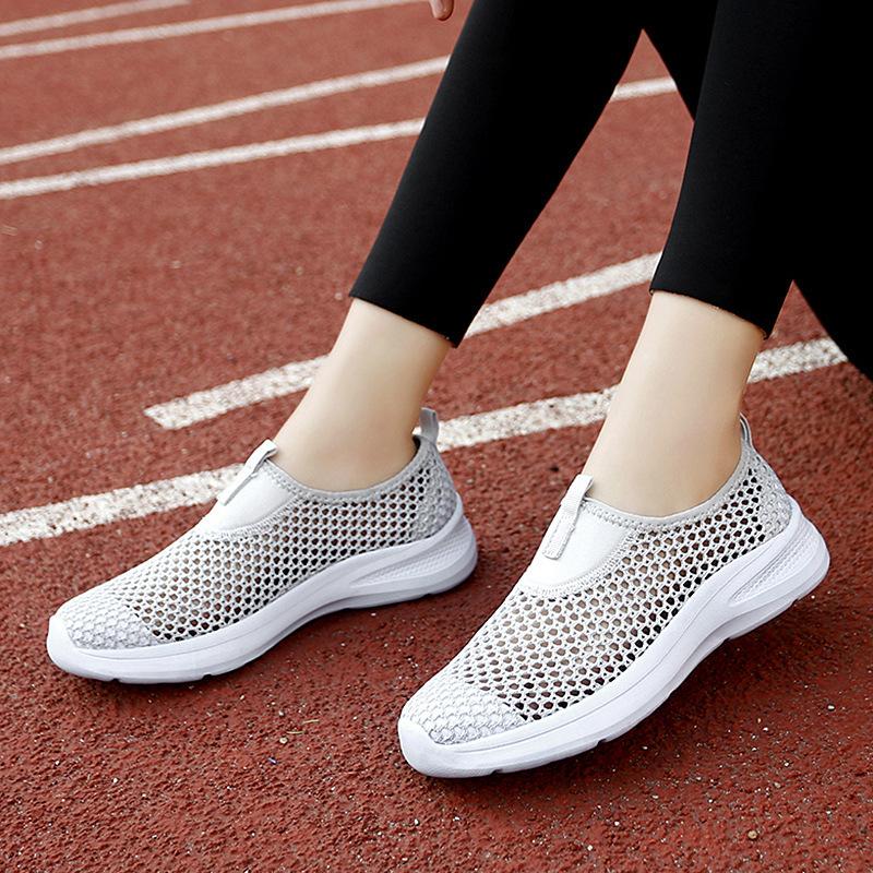 2025 new summer soft-soled mesh hollow breathable one-pedal women's leisure sports single shoes lazy shoes