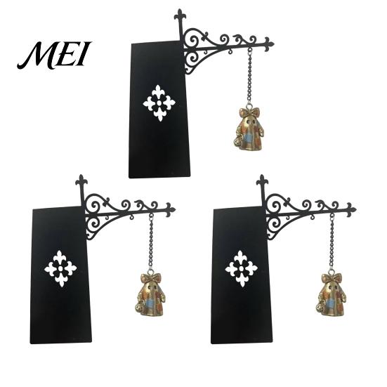 Collectible Holiday Hanging Tag Decorative Ghost Pendant, Iron Bracket Bookshelf Decor, Halloween And Rustic Metal Wall Art Christmas for Indoor