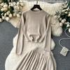 High-End-Lazy-Style-Strick-Fashionset-Damen-Zweiteiler-Anzug für Herbst und Winter, Rundhals-Oberteil + Faltenrock mit hoher Taille