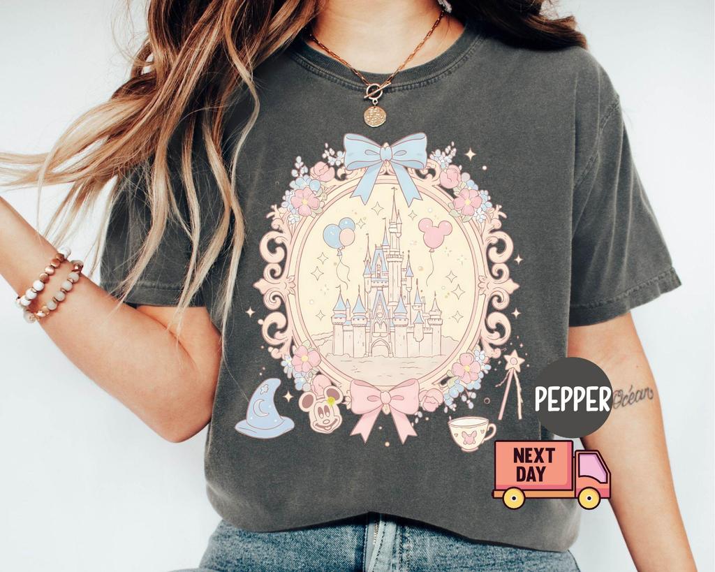 2026 Summer Disney Magical Kingdom Graphic Tshirt Men Women Fashion Cotton Quality Casual Loose Short Sleeve Classic Unisex