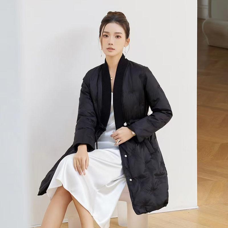 

New white duck down jacket women s medium and long 2025 winter new knitted embroidery pressed rubber thickened jacket tide L чорний