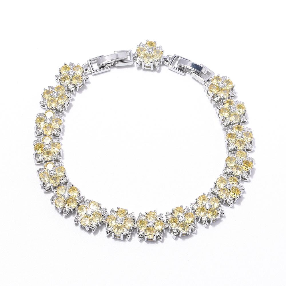 The Cross Plum Blossom Zircon Bracelet Does Not Fade, And The Multi-Color Jewelry Full Of Diamonds Is Optional.