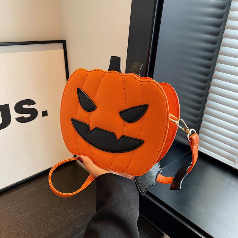 Halloween Bag New 2025 Cartoon Personalized Pumpkin Bag Xiaohongshu Same Women's Chain Messenger Small Round Bag