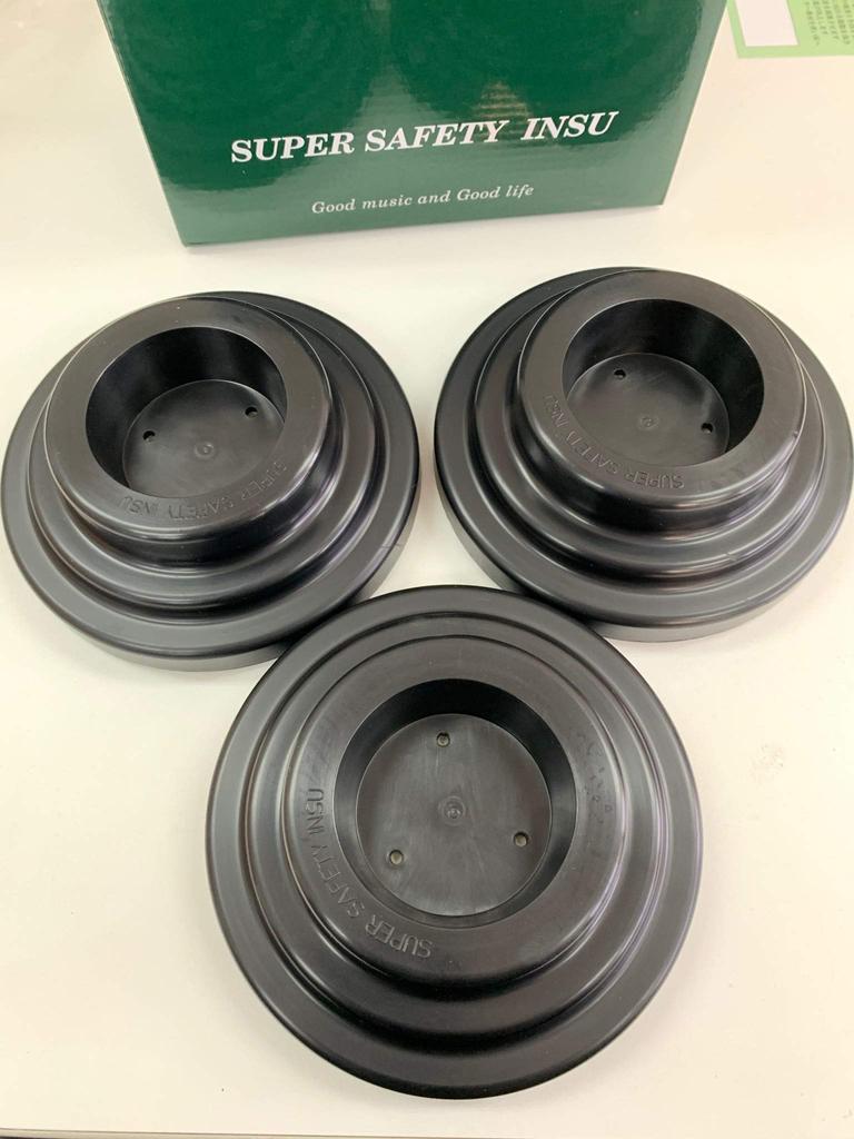 Itomasa Super Safety Insulator for Grand Pianos Earthquake and Earthquake Resistance (Black) - Soundproofing, Protection,