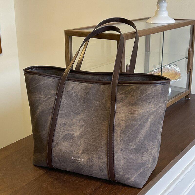 Fashion and leisure shoulder tote bag women's large-capacity autumn and winter versatile high-end commuter armpit bag