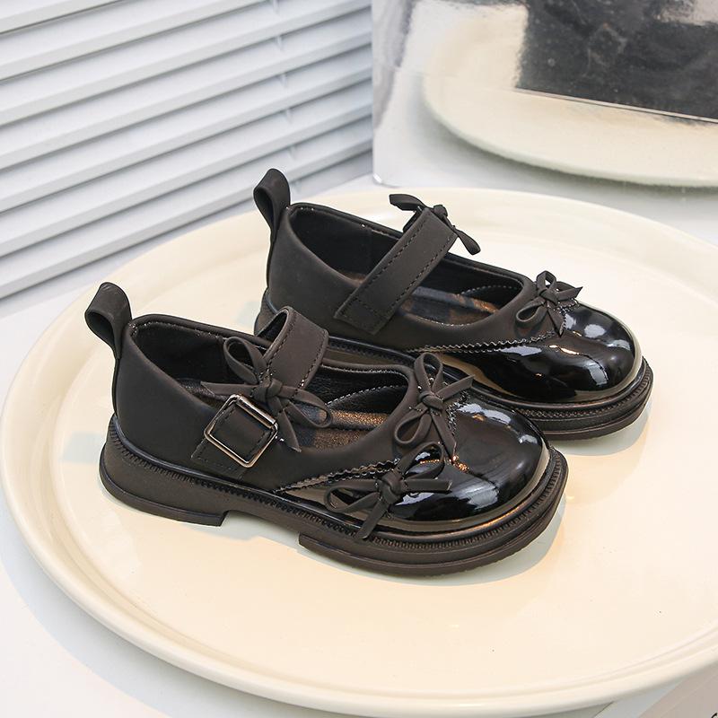 Girls Spring and Autumn Leather Shoes 2025 Korean Version Medium and Big Children's Girl Treasure Xiaoxiangfeng Soft Sole Black Performance Shoes Ch