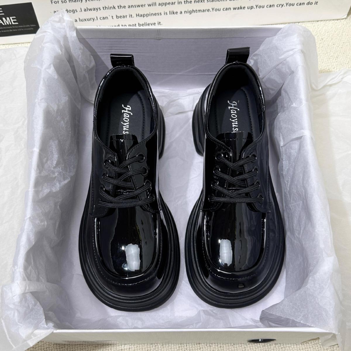 Модные роскошные туфли 2024 года — фото 2