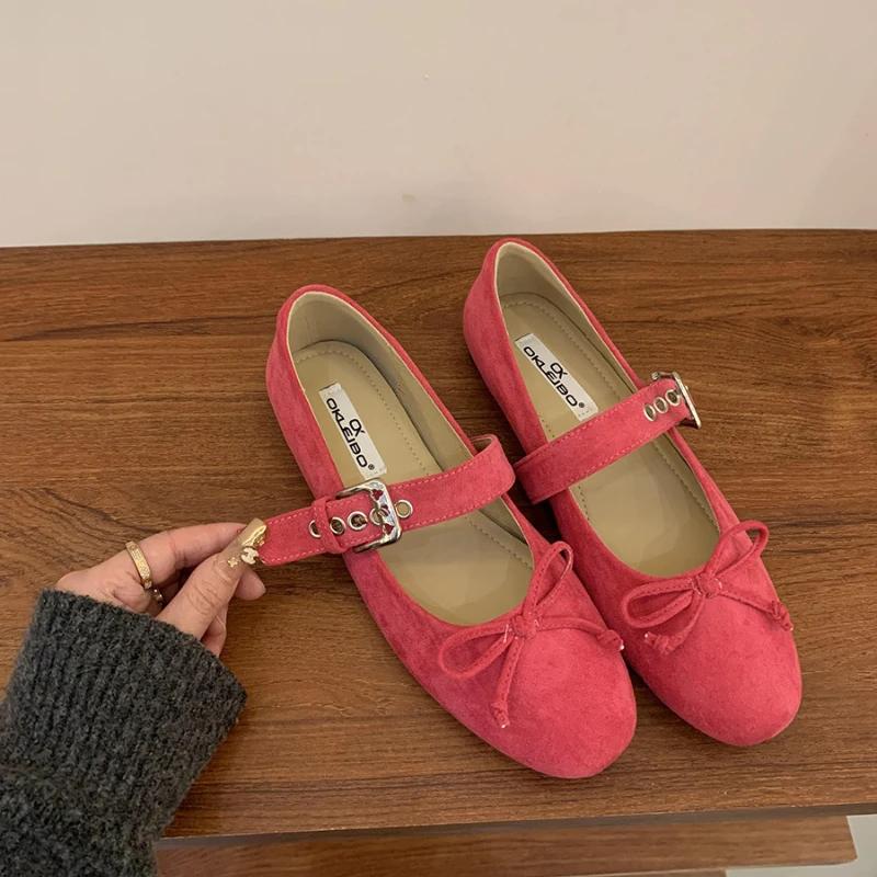 

Мода Женщины Мягкий Круглый Носок Повседневные Женские Туфли-Лодочки с Декоративной Отделкой на Небольшом Каблуке Мэри Джейн Новые Ретро 35