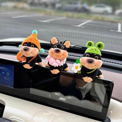 Accesorii pentru interiorul mașinii – Jucării auto şi decorațiuni