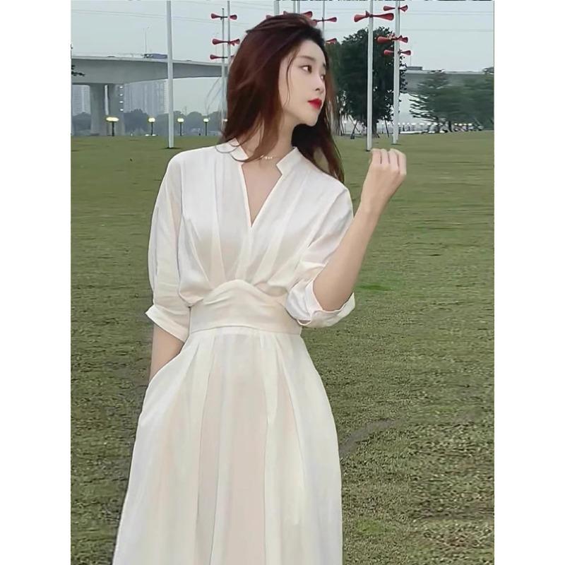 

Белое платье 2025 новое женское летнее, темперамент, женский стиль, шикарное и потрясающее, высококлассное ощущение гонконгского ретро длинное платье S белый