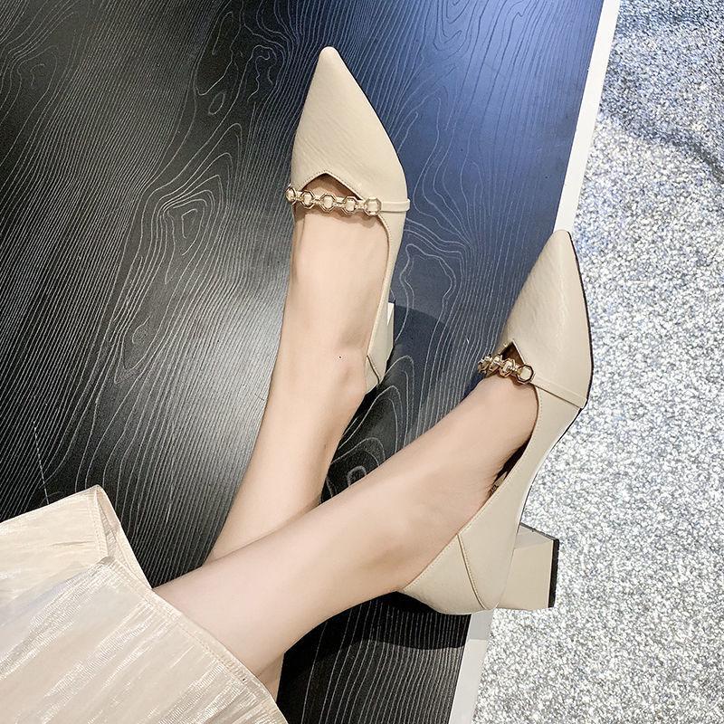 

Универсальные туфли-лодочки на среднем каблуке с острым носком в сказочном стиле для женщин - Коллекция Весна 2025 34