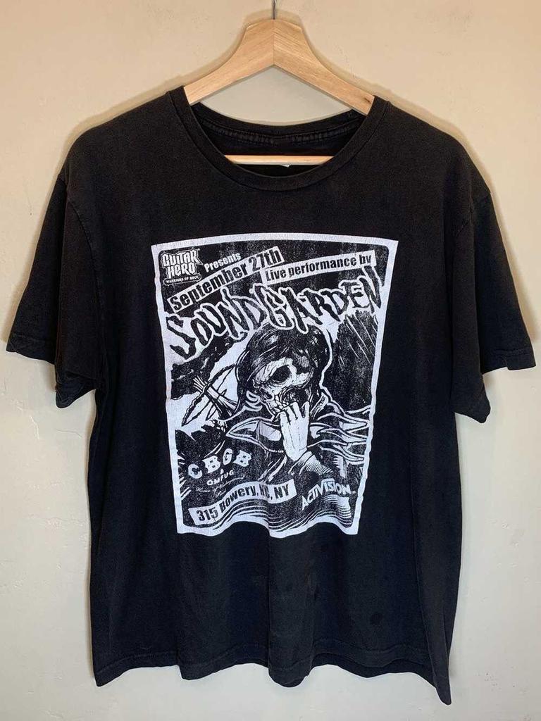 RARE Soundgarden CBGB OMFUG Guitar Hero T-Shirt NZ073 FREE SHIPPING