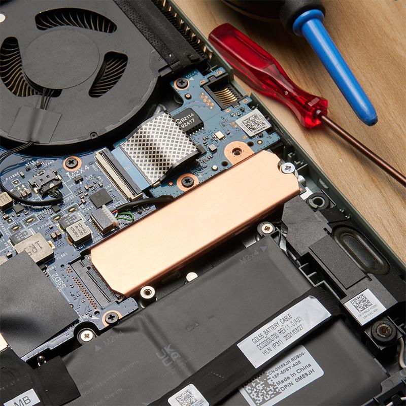 Kupfer M.2 Kühlkörper Festplattenkühlkörper mit thermischem Solid State Disk Kühler 0,5 mm 401 W mit Pads für M.2 2242 2280 NVMe SSD