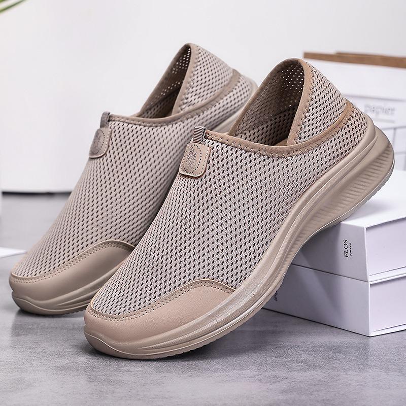 Men's shoes new mosquito repellent one-pedal old Beijing cloth shoes breathable casual and comfortable couple dad shoes