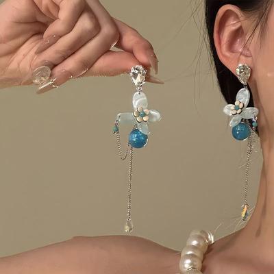 Diamond Butterfly Flower Fringed Earrings Light Luxury High Sense Fashion Temperament Earrings Exquisite Personality Earrings Women