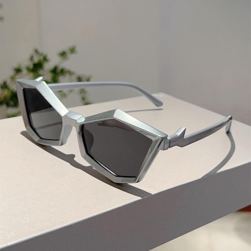 Polygonale Sonnenbrille Punk/Hip Hop Trendige Sonnenbrille Dekorative Sonnenbrille Auf Partys getragen