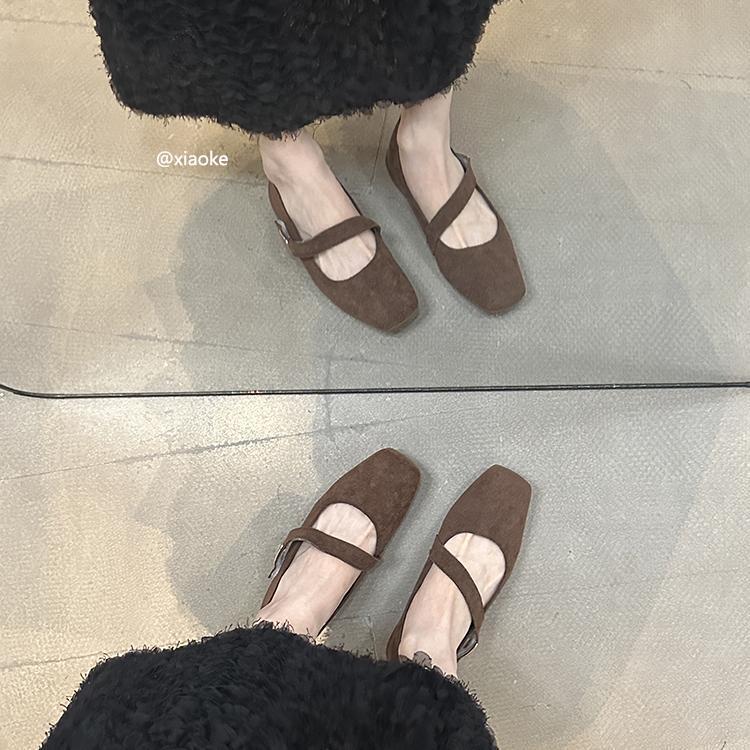 Retro square head shallow mouth single shoes women's flat 2025 new French evening wind suede temperament commuter Mary Jane shoes
