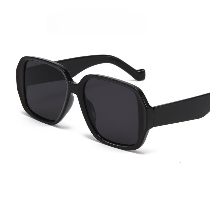 Trend nowych okularów przeciwsłonecznych z dużymi oprawkami, kobiecych okularów przeciwsłonecznych UV na żywo, modnych okularów do handlu zagranicznego.