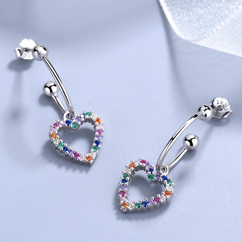 Brincos de prata esterlina S925 com zircônia colorida e coração de amor vazado, brincos de elegância doce, joias de prata
