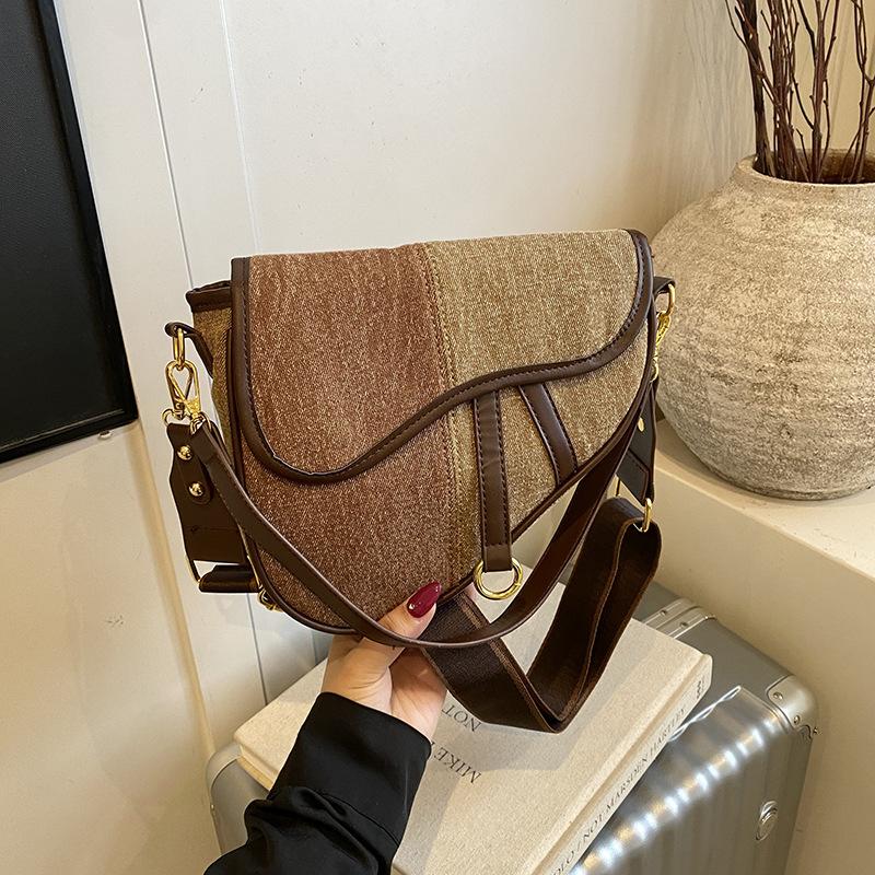 

Bag women s bag new fashion often shoulder bag trendy texture messenger bag niche contrasting color splicing saddle bag