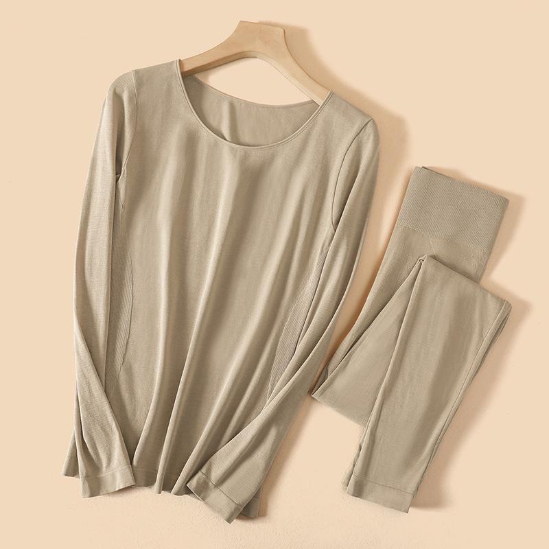 "Women's Seamless Cashmere Protein Thermal Underwear Set: Slim Fit, Body-Shaping for Autumn & Winter"