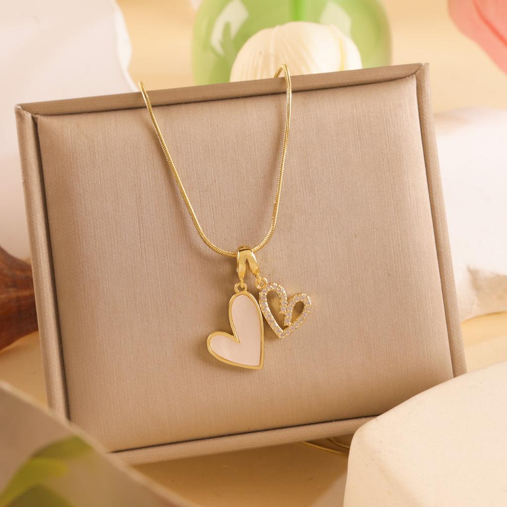 Necklace Korean Simple and Fashionable Heart with Consonance Shell Love Necklace Niche Design Sense Does Not Fade Hot Accessories