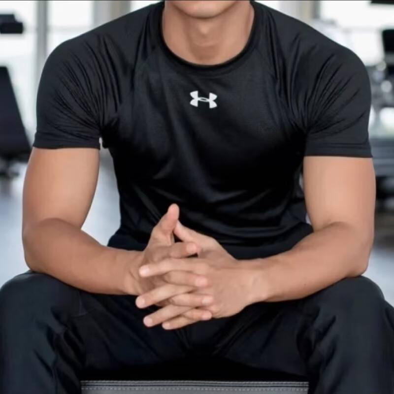 Under Armour Men s Sport Training Quick-Dry Crew Neck Short Sleeve T-Shirt 2XL