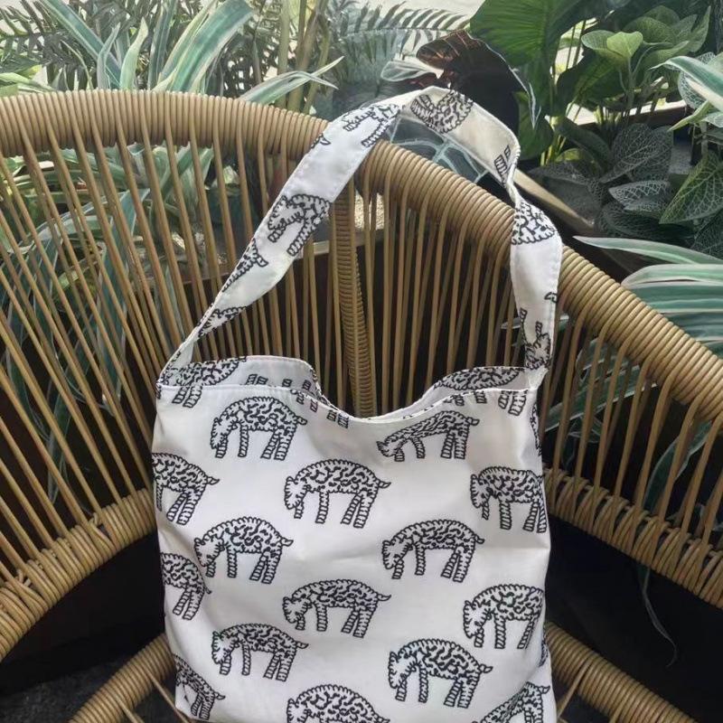 New Shoulder Large-capacity Portable Student Bag Women's Trendy Summer Canvas Bag