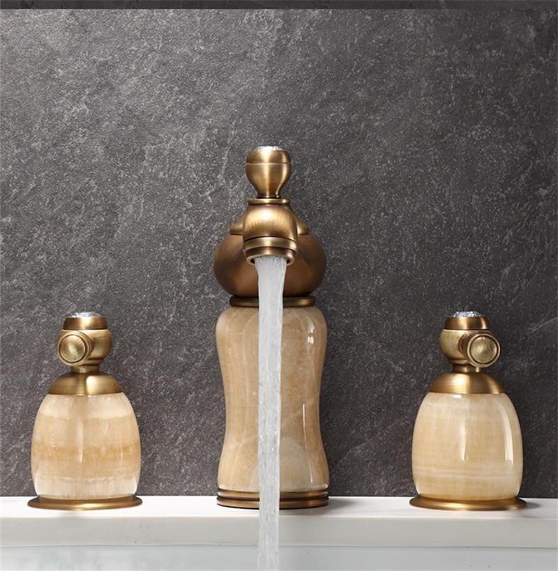 Antique Bronze Bathroom Faucets Brass Basin Faucet 3 Hole Widespread Basin Mixer Double Handle Hot And Cold Water Tap