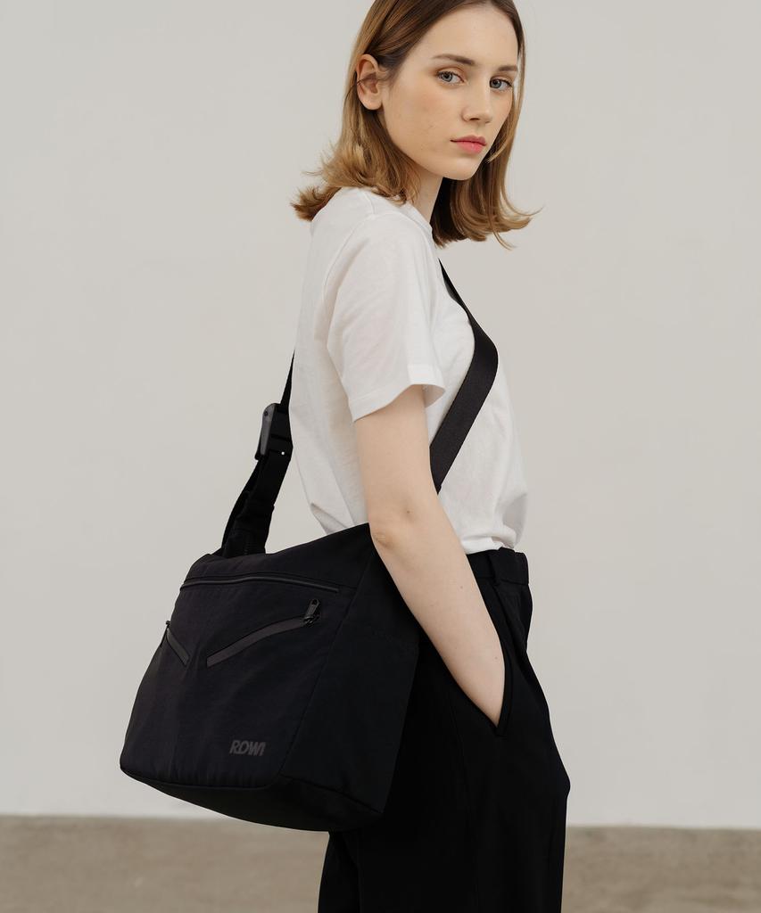 Rowi Storage Zipper Messenger Bag