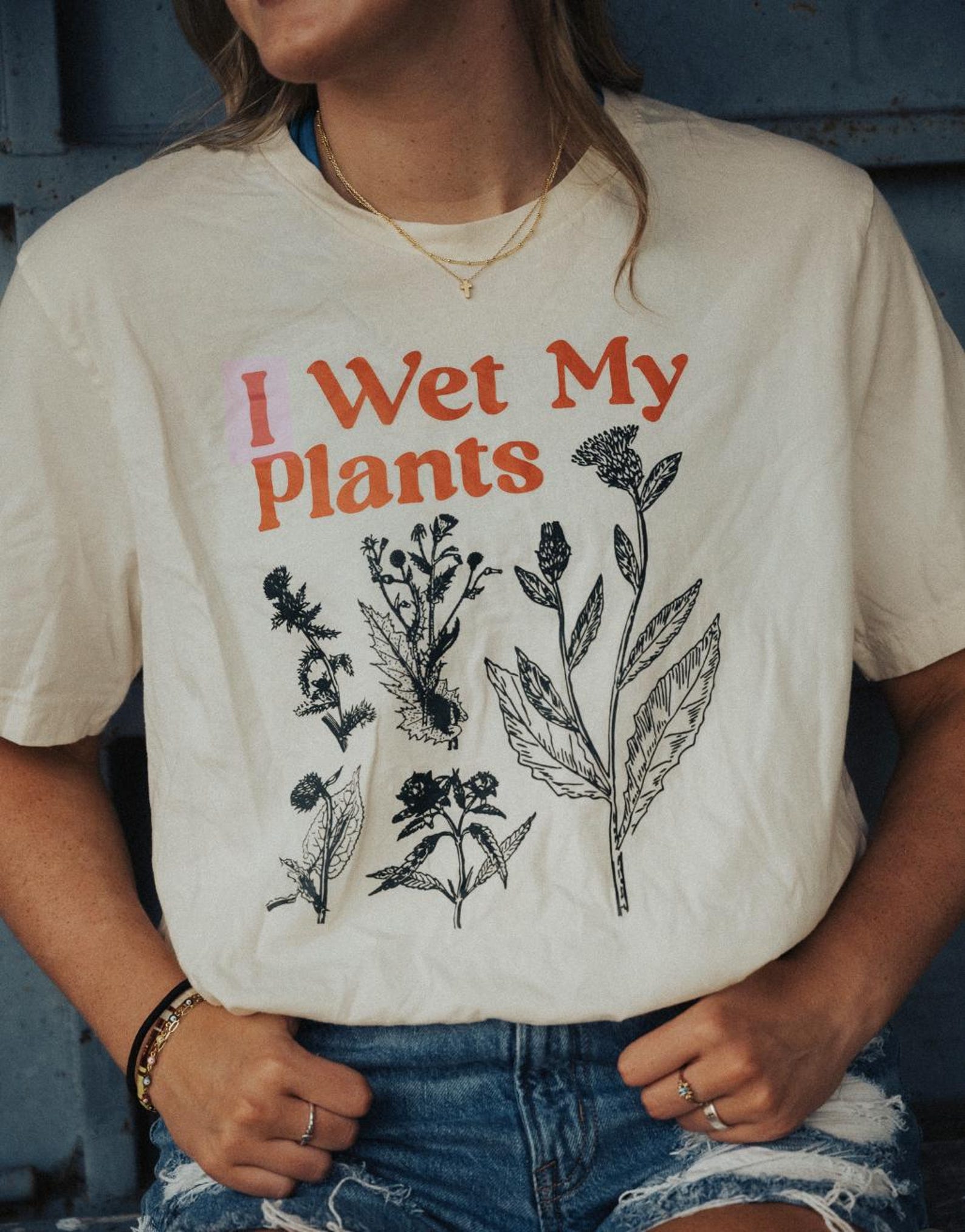 I Wet My Plants | Cream Classic Crew | T-Shirt S