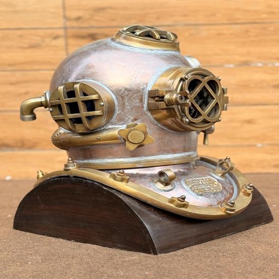 Navy Mark V Diving Helmet with Base Steel Aluminum, 45.72 cm Nautical Table Top Room Home Decorative Best For Gift