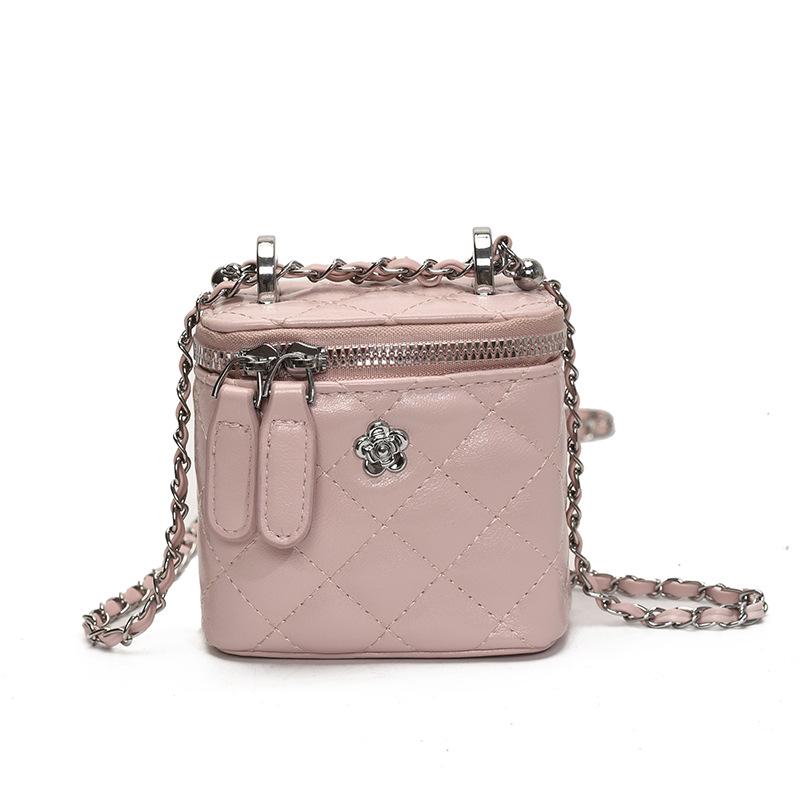 Elegant 2025 Argyle Chain Crossbody Bag for Women - Niche Fragrant Style, Compact Shoulder Design