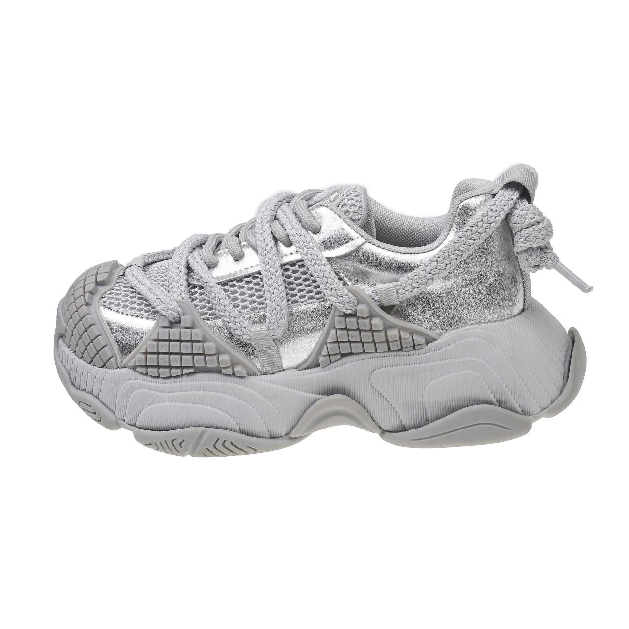 

Giant fire strap thick-soled explosive dad shoes girl 2025 early spring new versatile sports shoes small casual shoes shipping 35 серебряный