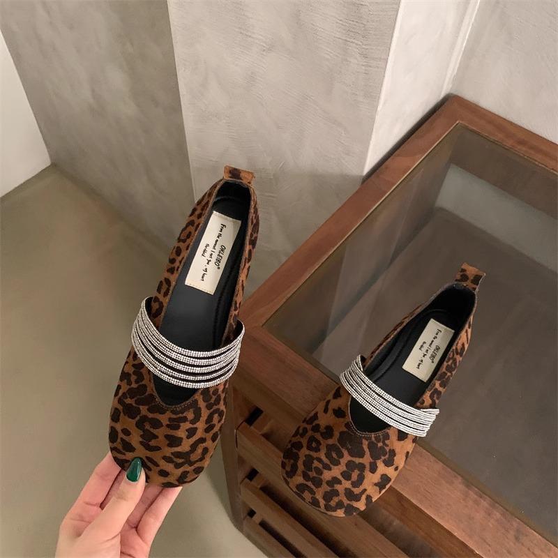 

Обувь с леопардовым принтом, блестящие женские балетки, женские туфли с круглым носком, модные дизайнерские туфли в стиле Лолиты 40