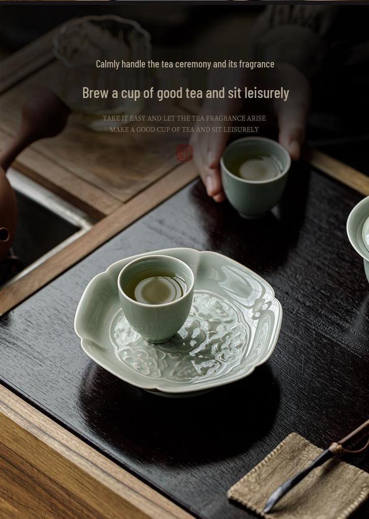 Guanlan Embossed Banana Moon Ceramic High-Footed Tea & Snack Plate – Retro Design